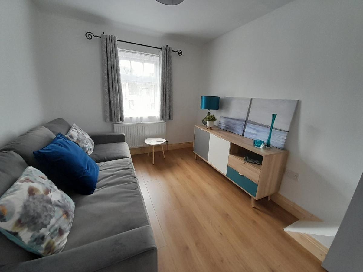 Central Town Apartment Wexford Bagian luar foto