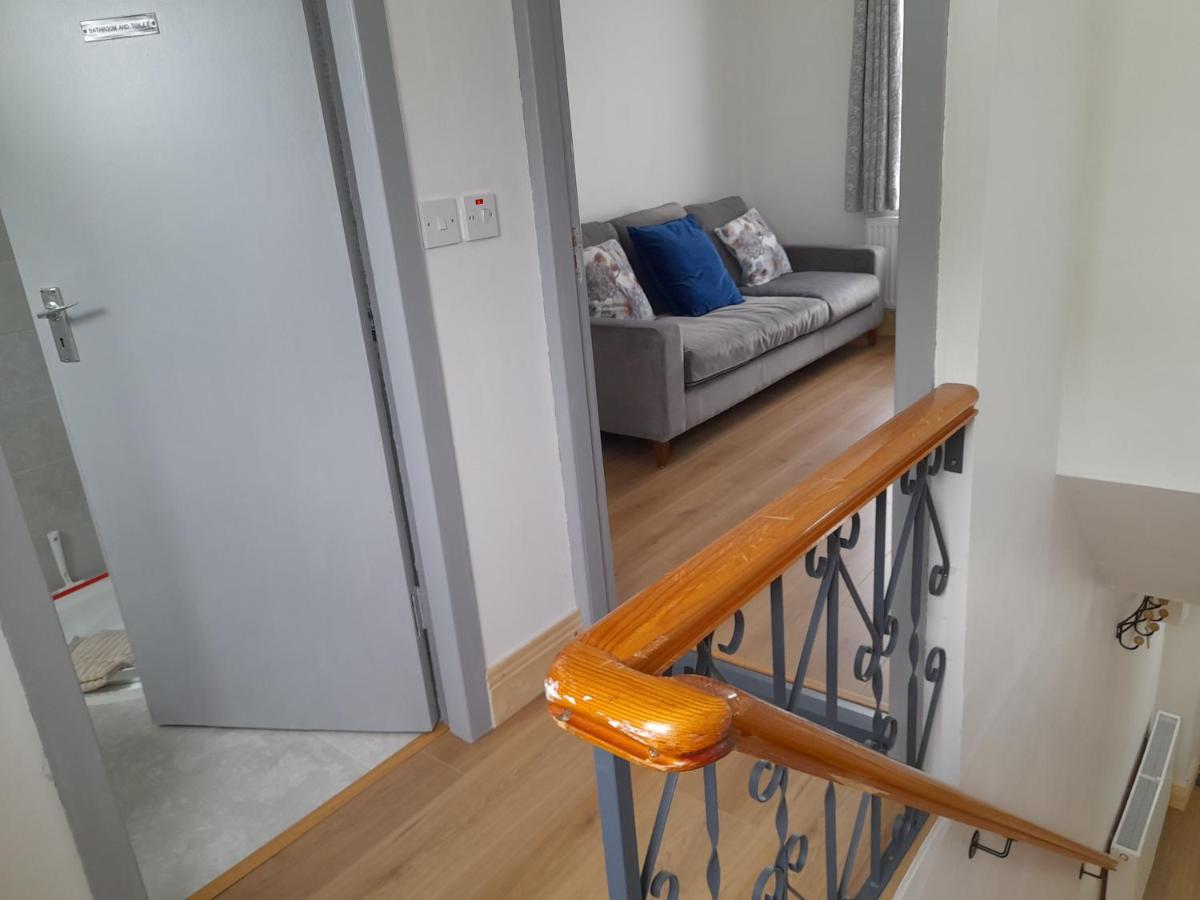 Central Town Apartment Wexford Bagian luar foto